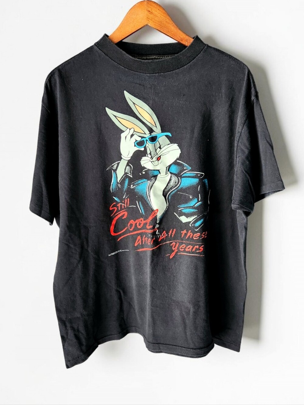 Vintage 1990 Bugs Bunny T Shirt By Changes Mens XL Black USA Still Cool Crewneck